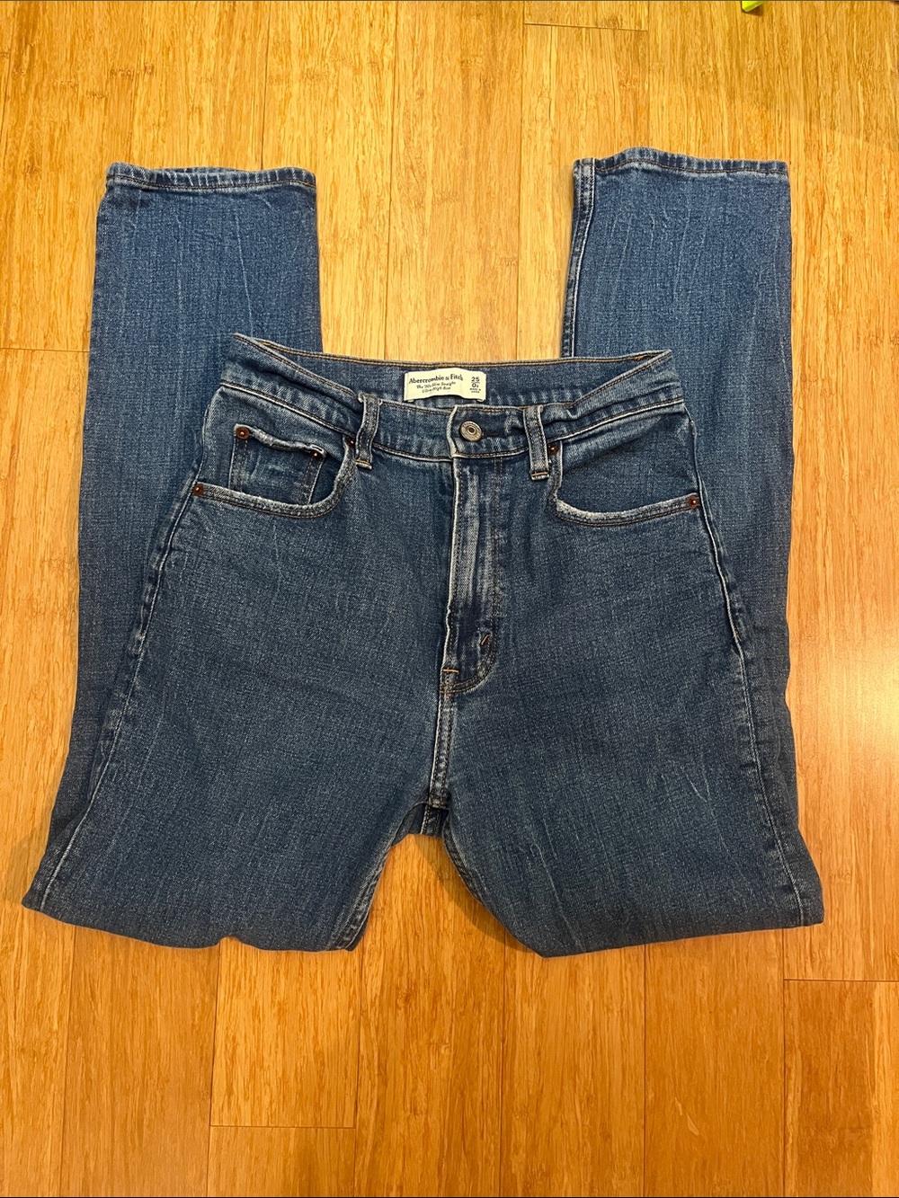Abercrombie & Fitch 90s slim straight  Leg Jeans - Blue
